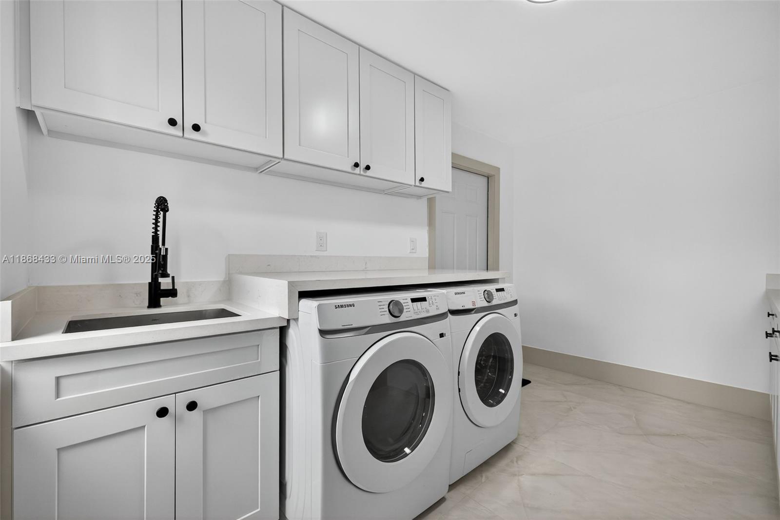 8TH ADDN TO RICHMOND HEIG - Residential