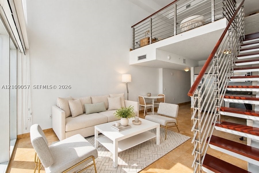 41 SE 5th St 2104