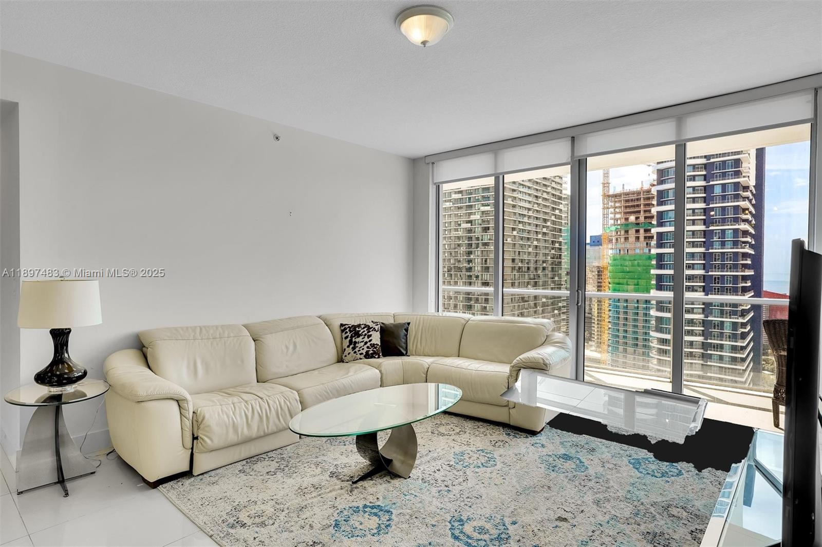THE AXIS ON BRICKELL COND - Residential