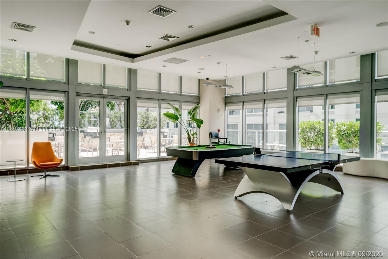 THE AXIS ON BRICKELL COND - Residential