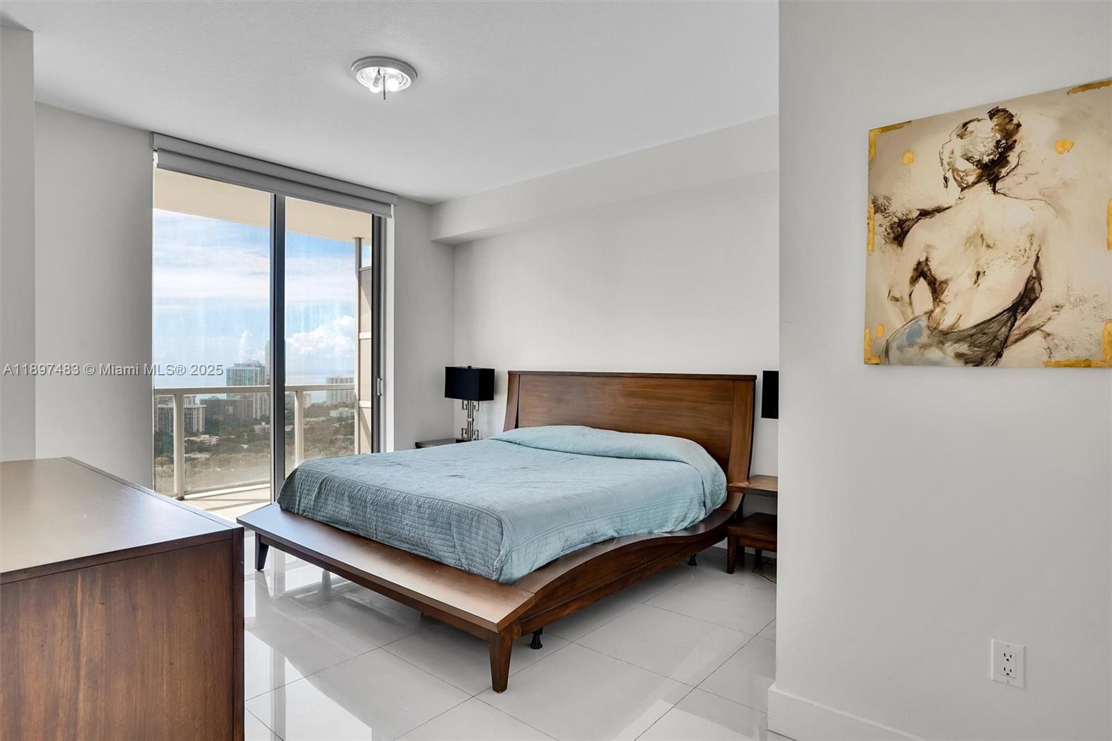THE AXIS ON BRICKELL COND - Residential
