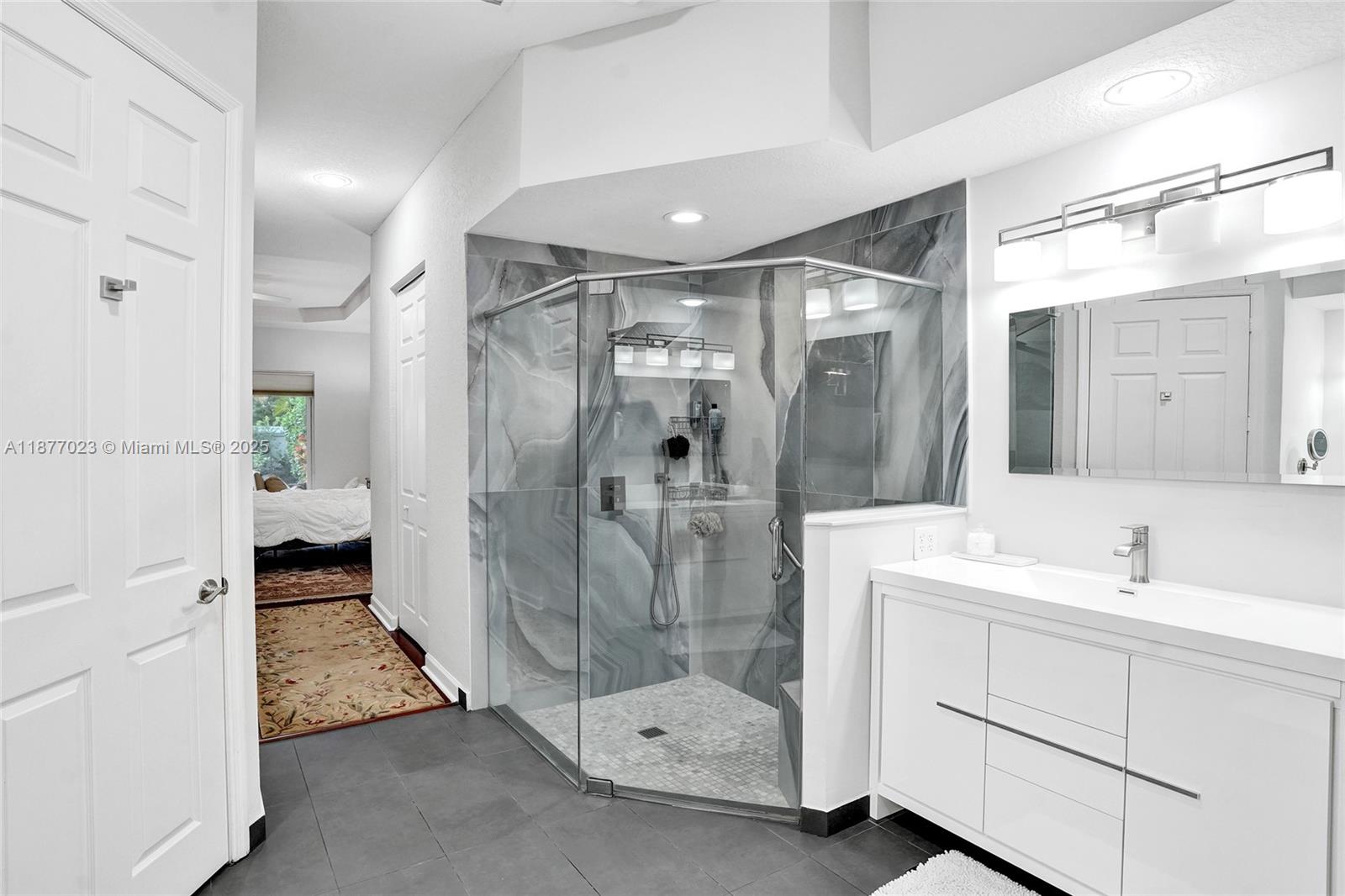 THREE ISLANDS 3RD SECTION - Residential