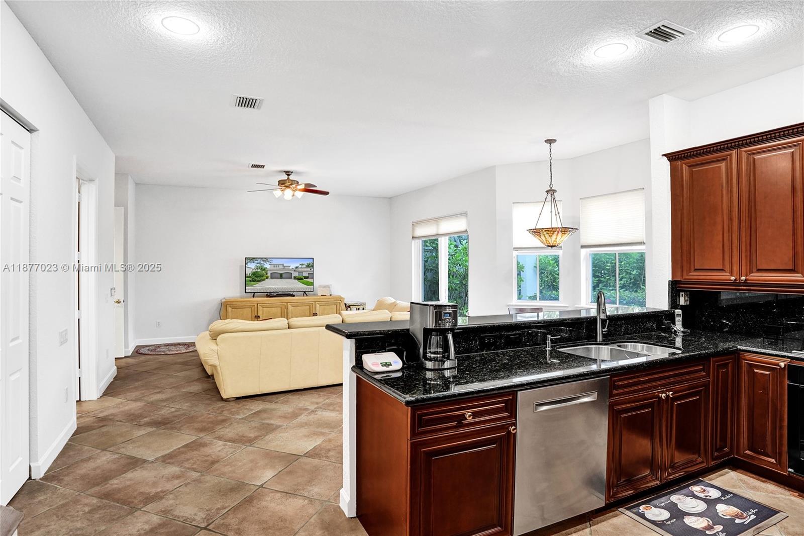 THREE ISLANDS 3RD SECTION - Residential