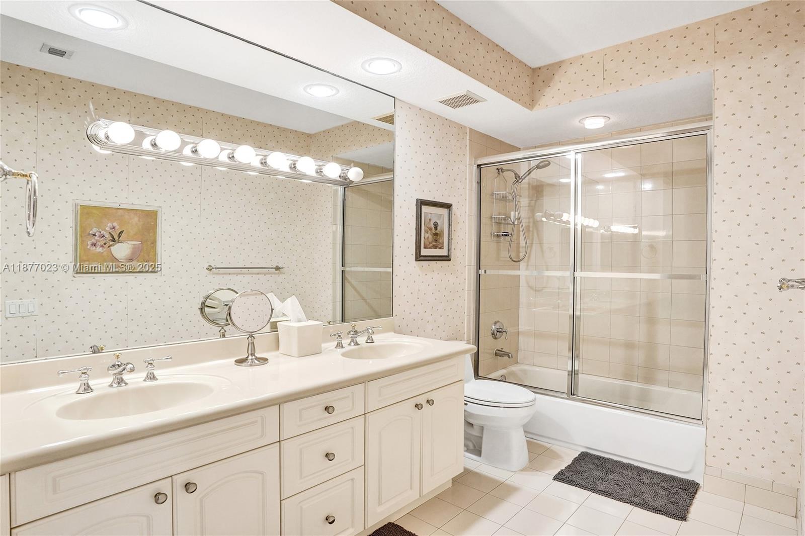 THREE ISLANDS 3RD SECTION - Residential