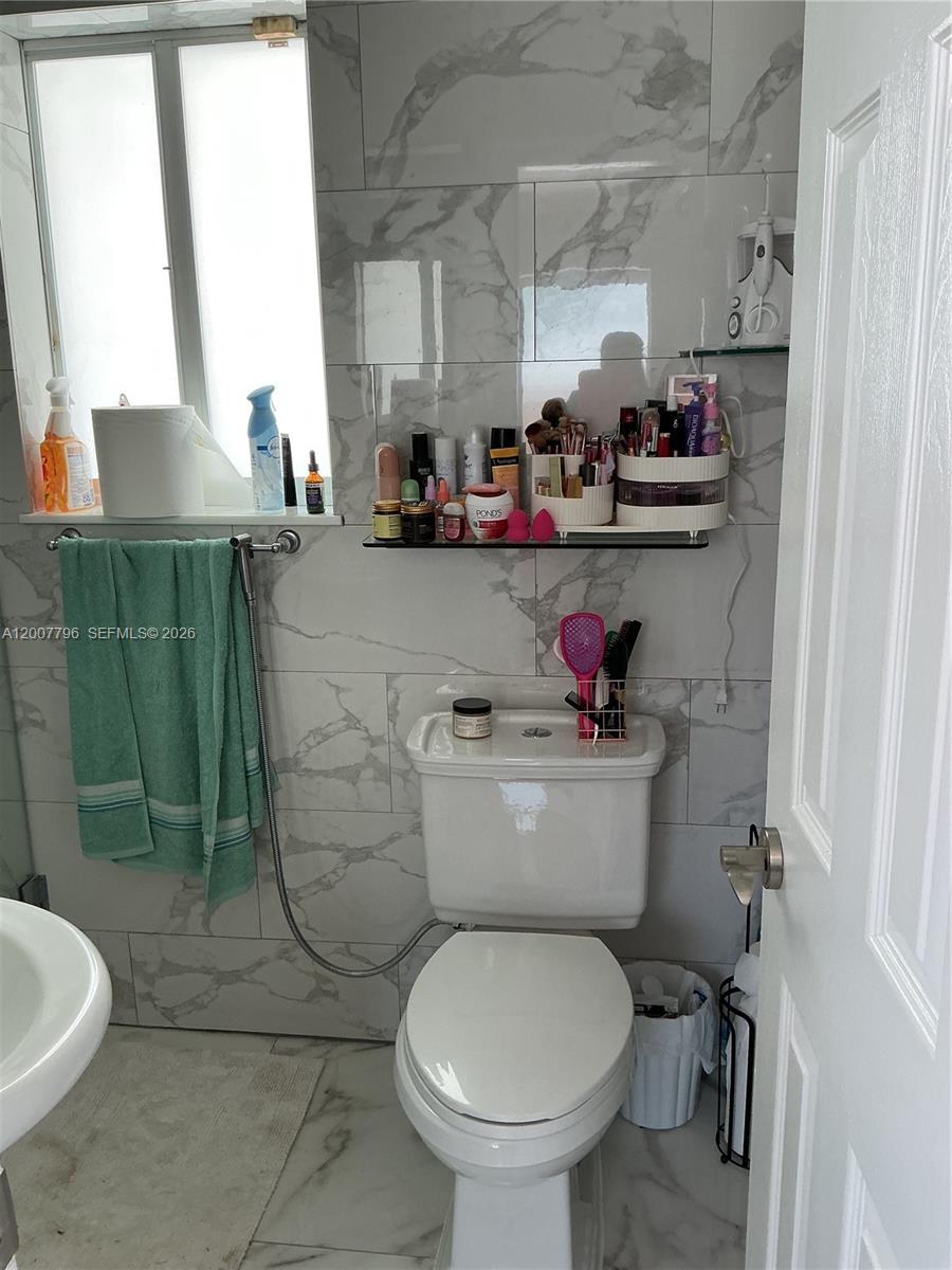 KIRKLAND HEIGHTS AMD - Residential