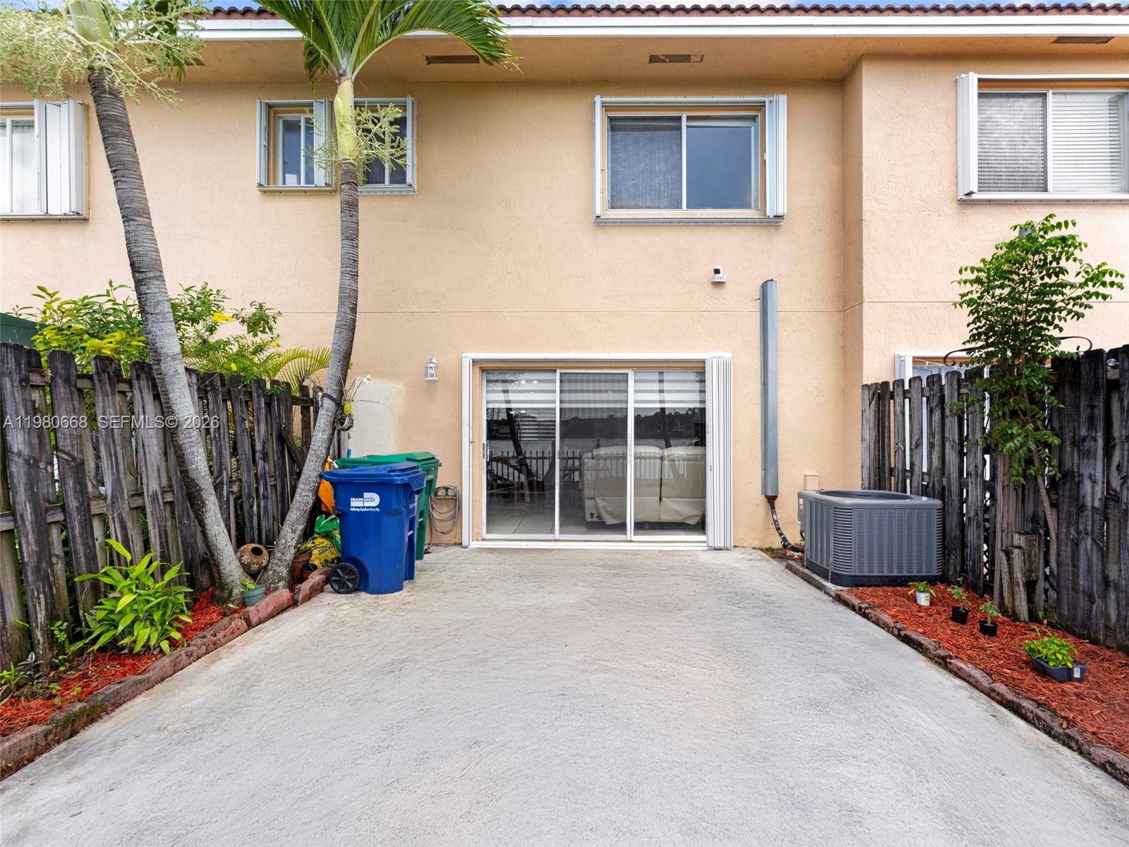 WEITZER SERENA LAKES TOWN - Residential