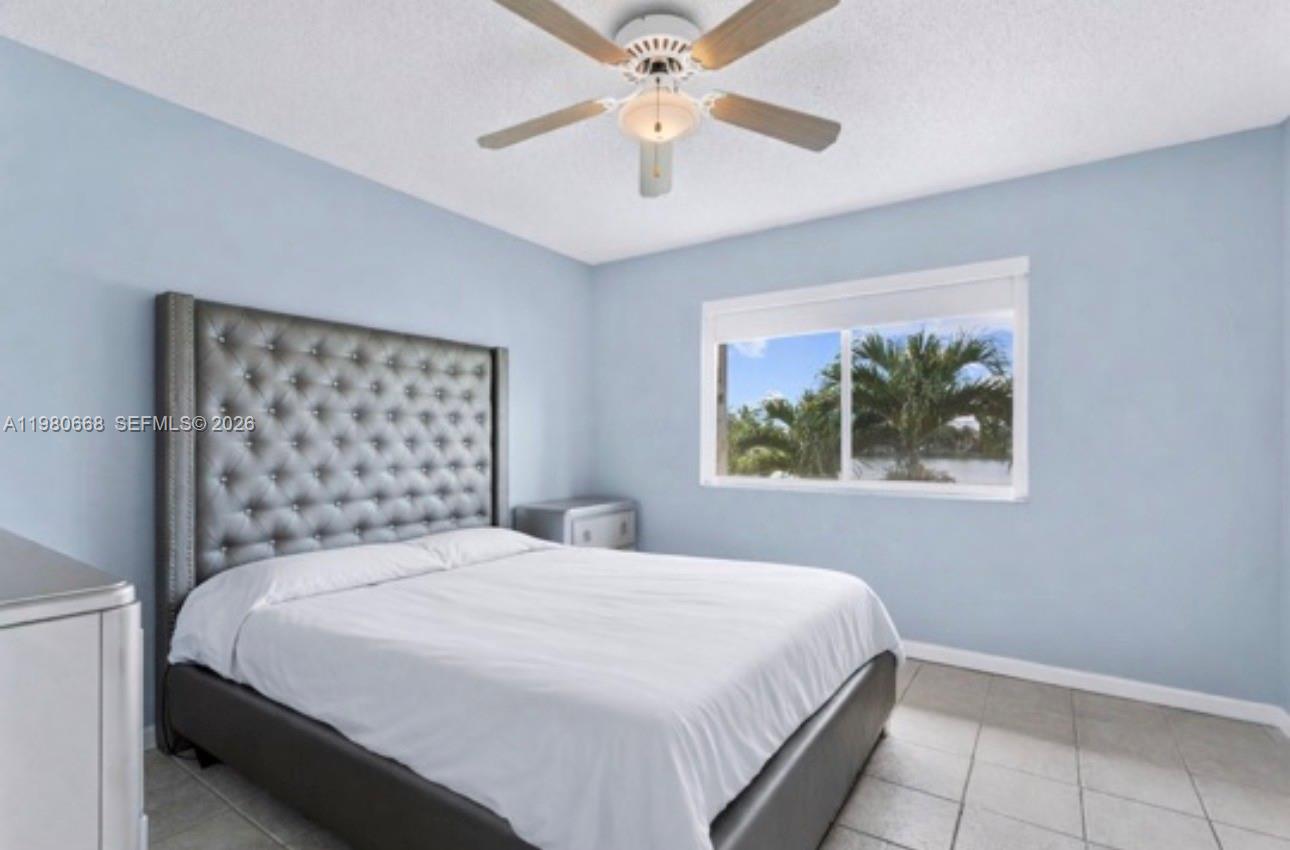 WEITZER SERENA LAKES TOWN - Residential