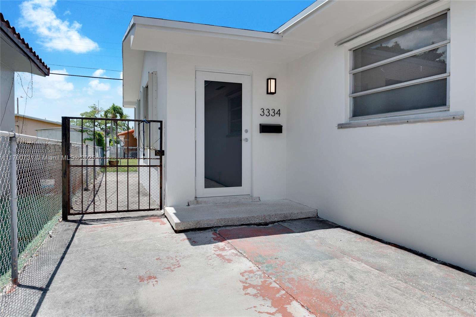 Rental Property at 3334 Sw 24th St 3334, Miami, Broward County, Florida - Bedrooms: 3 
Bathrooms: 2  - $3,300 MO.