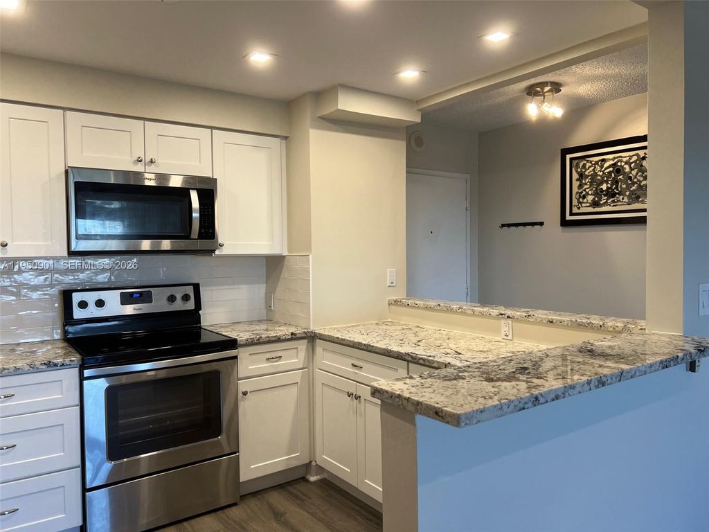 Photo of 1625 SE 10th Ave #1006, Fort Lauderdale, FL 33316 (MLS # A11950901)