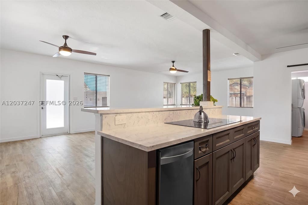 Photo of 316 NW 29th St, Wilton Manors, FL 33311 (MLS # A12037247)