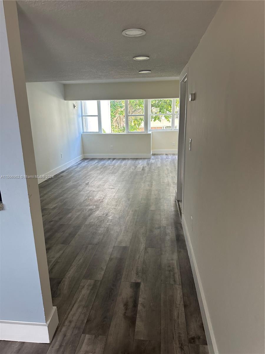 LA ARBOLEDA CONDO - Residential Lease