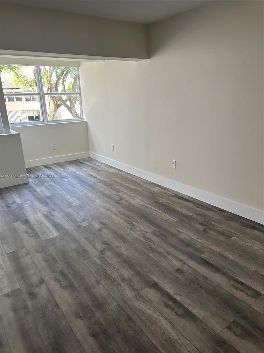 LA ARBOLEDA CONDO - Residential Lease