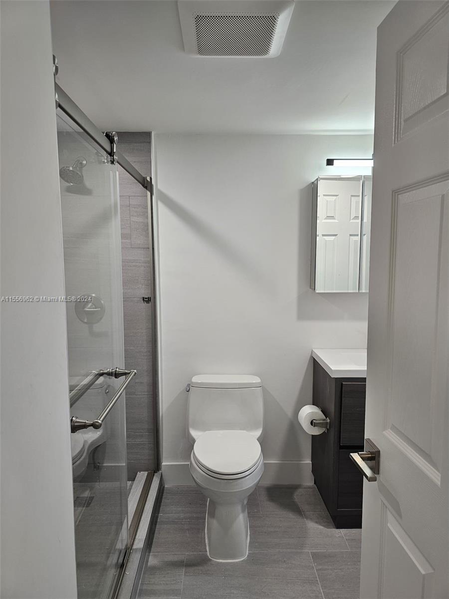 LA ARBOLEDA CONDO - Residential Lease