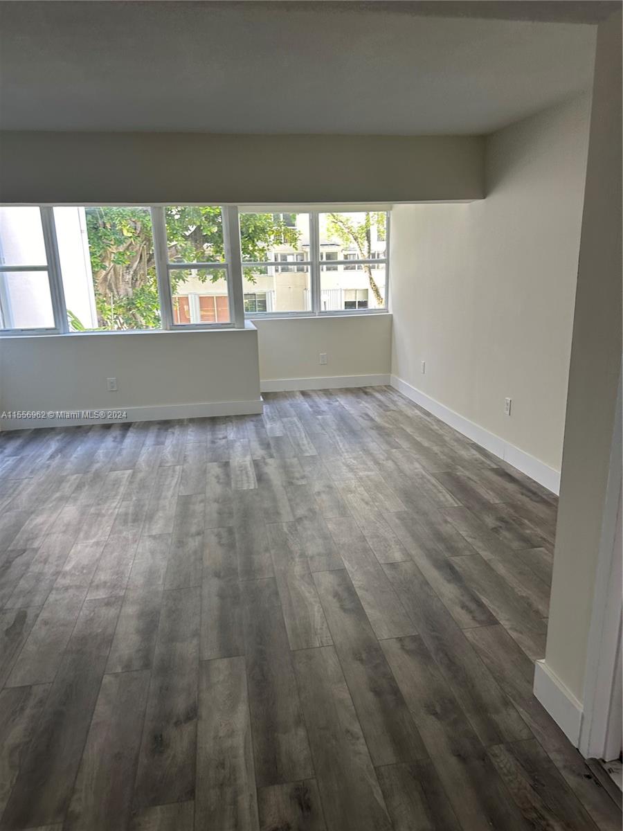 LA ARBOLEDA CONDO - Residential Lease