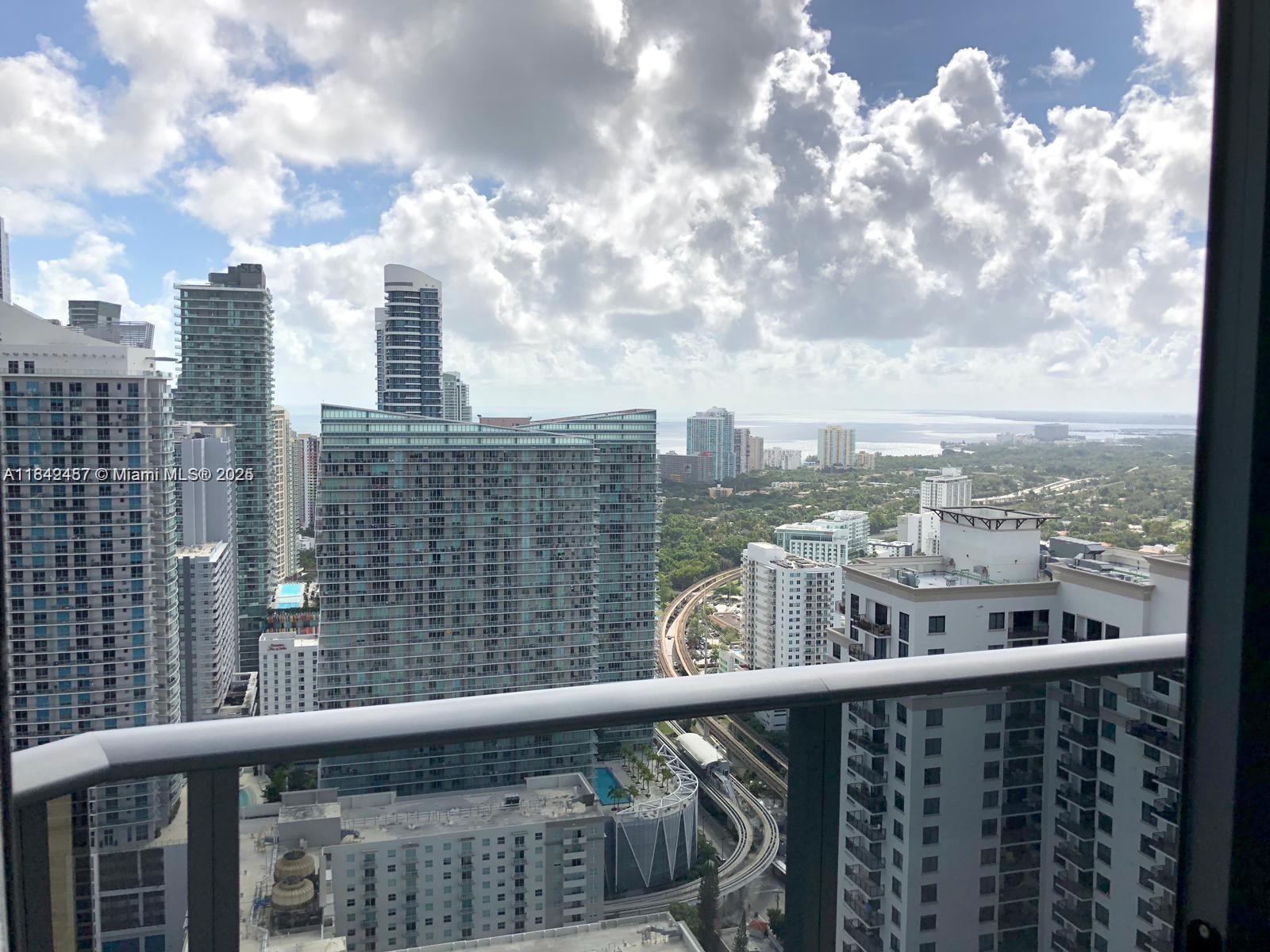 55 SW 9th St 4003