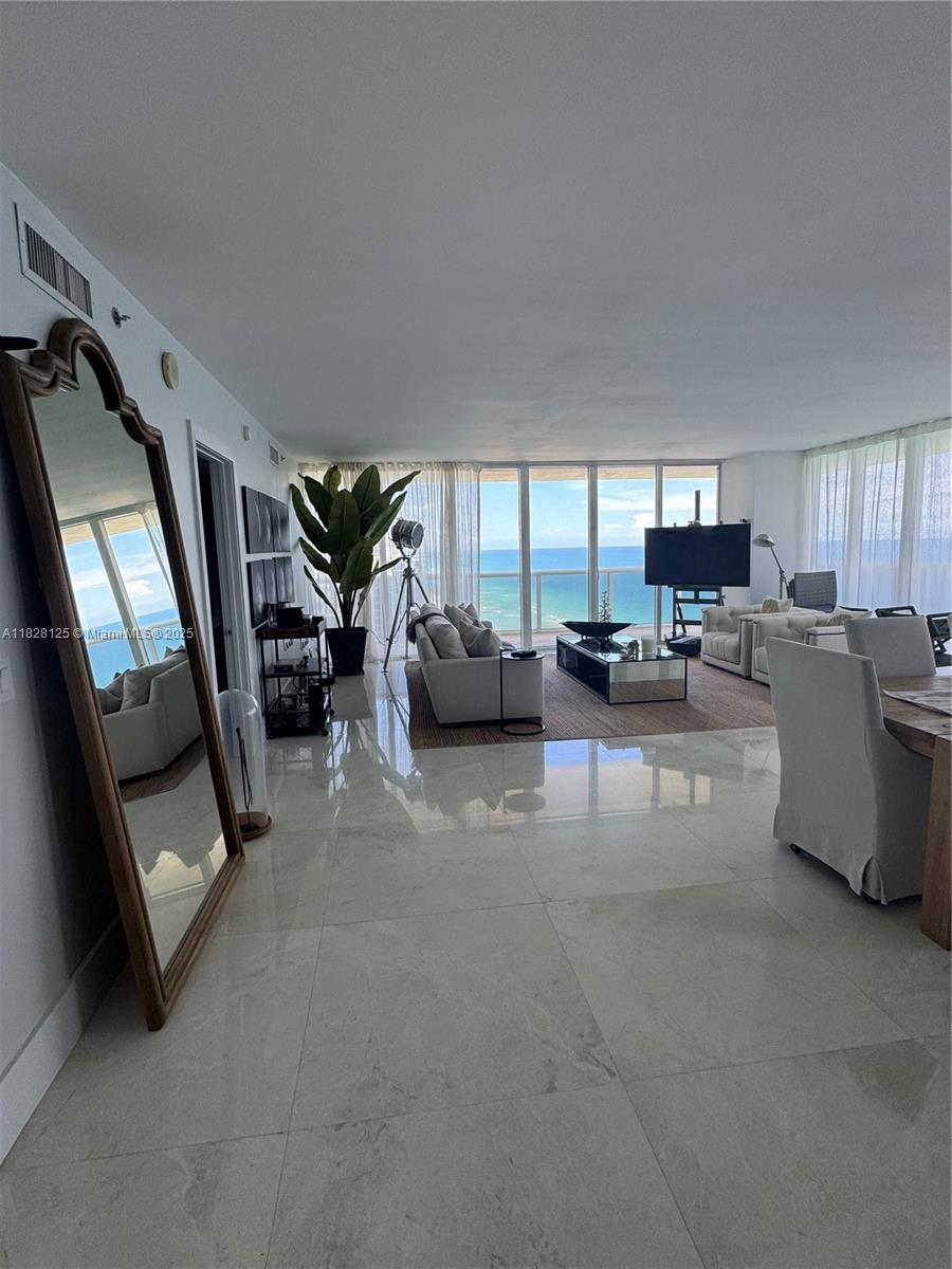 BEACH CLUB TWO CONDO - Residential Lease