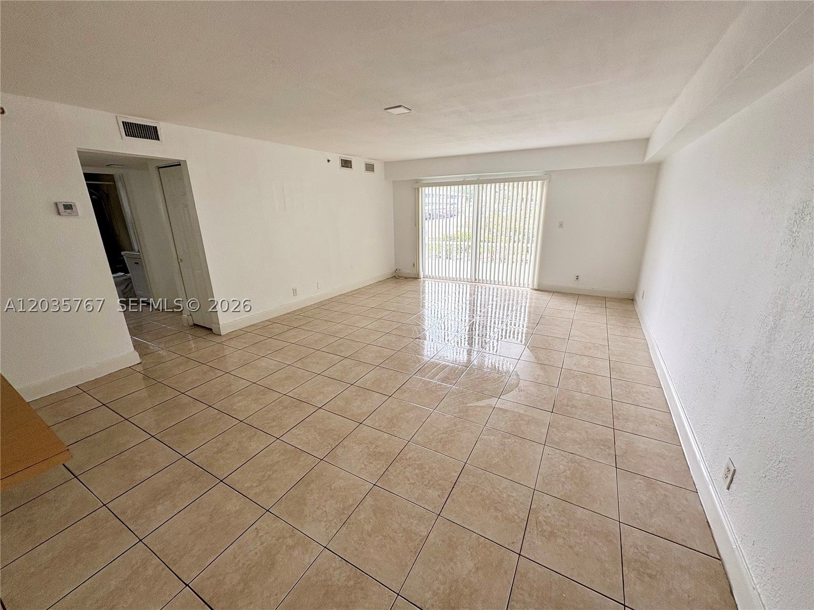 4271 NW 5th St