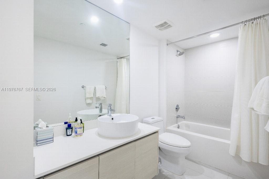 4250 BISCAYNE BOULEVARD C - Residential