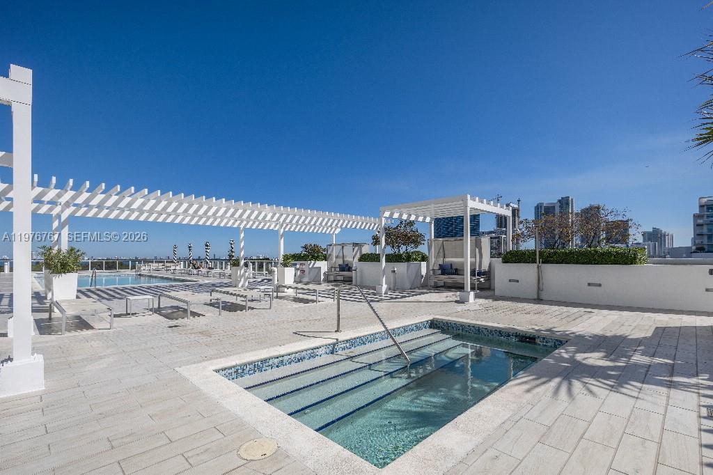 4250 BISCAYNE BOULEVARD C - Residential