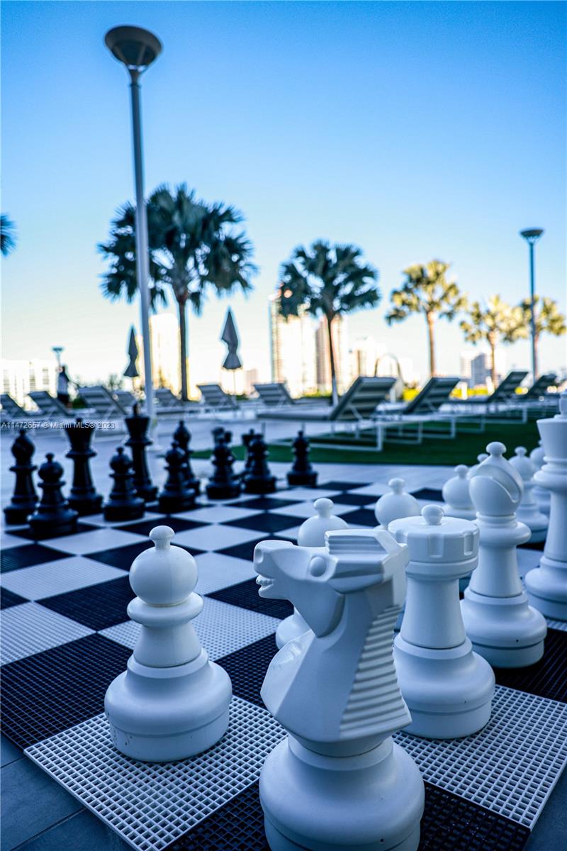 PRIVE CONDO - Residential