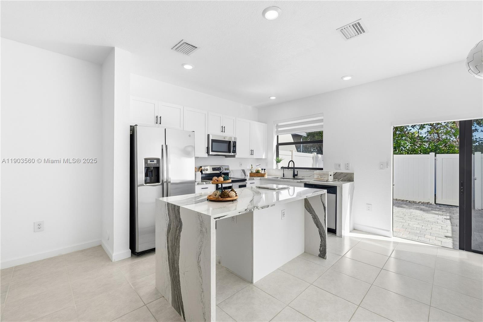 AQUABELLA SECTION TWO - Residential Lease