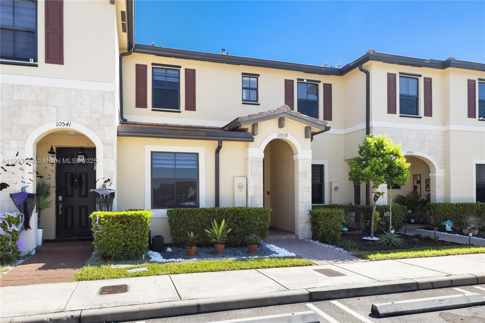 AQUABELLA SECTION TWO - Residential Lease