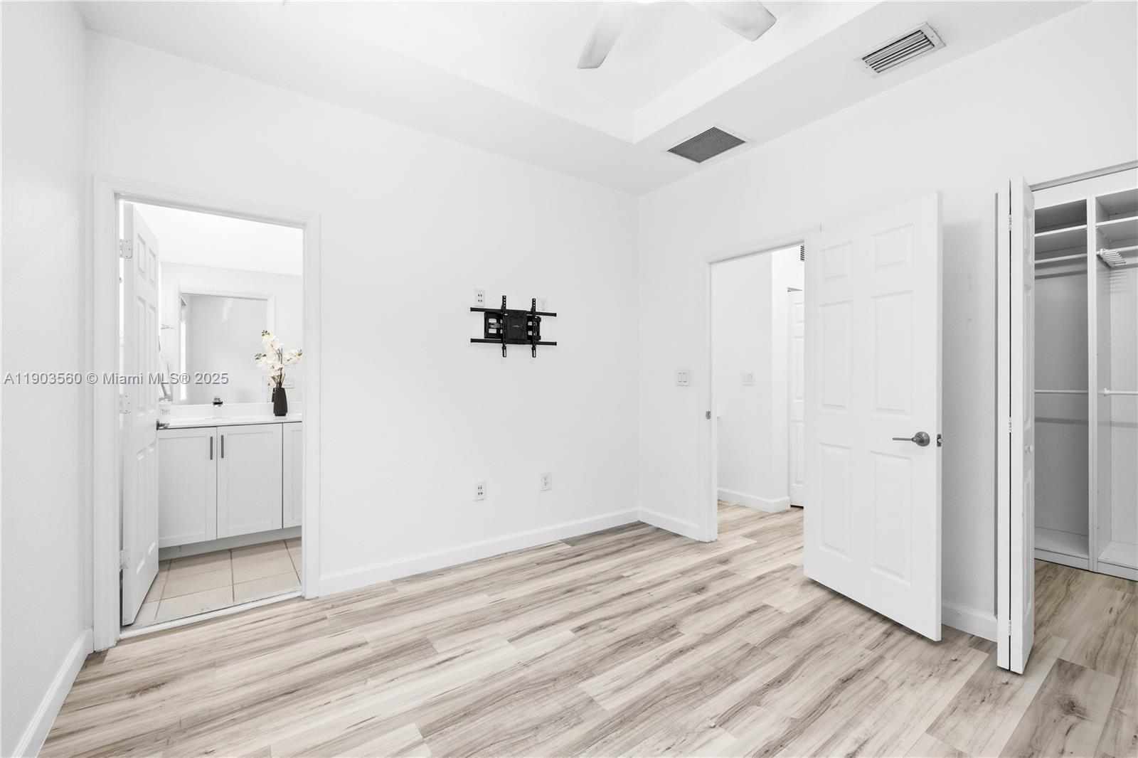 AQUABELLA SECTION TWO - Residential Lease