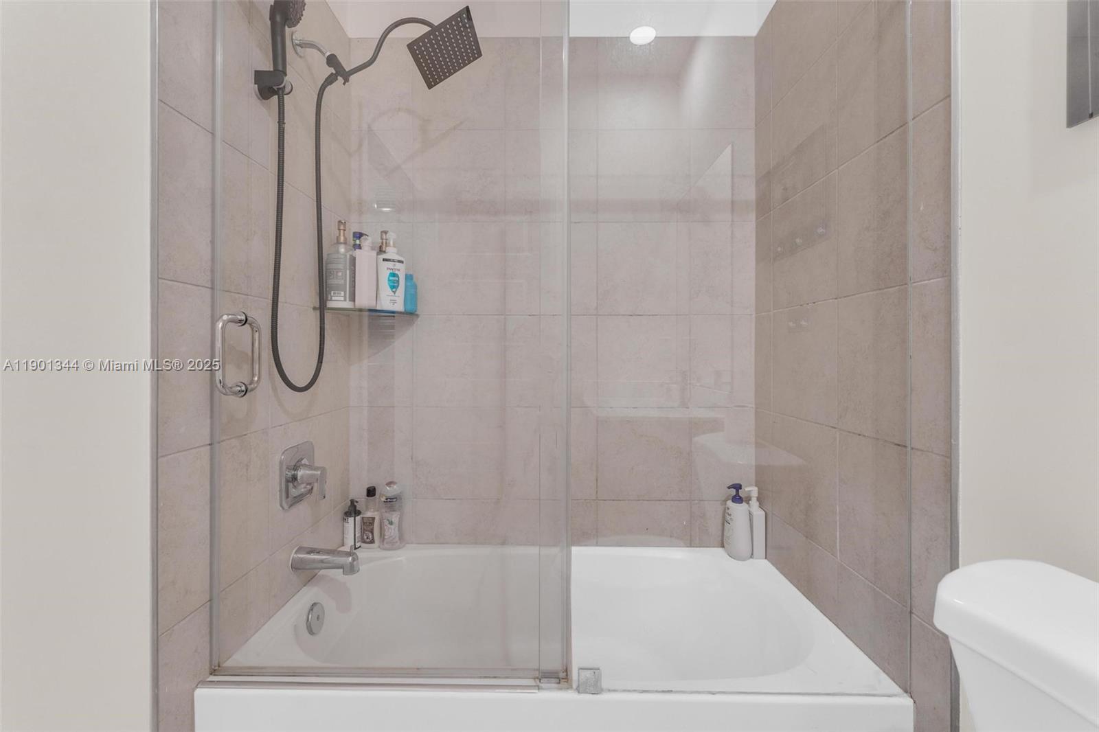 DUNNWOODY LAKE - Residential