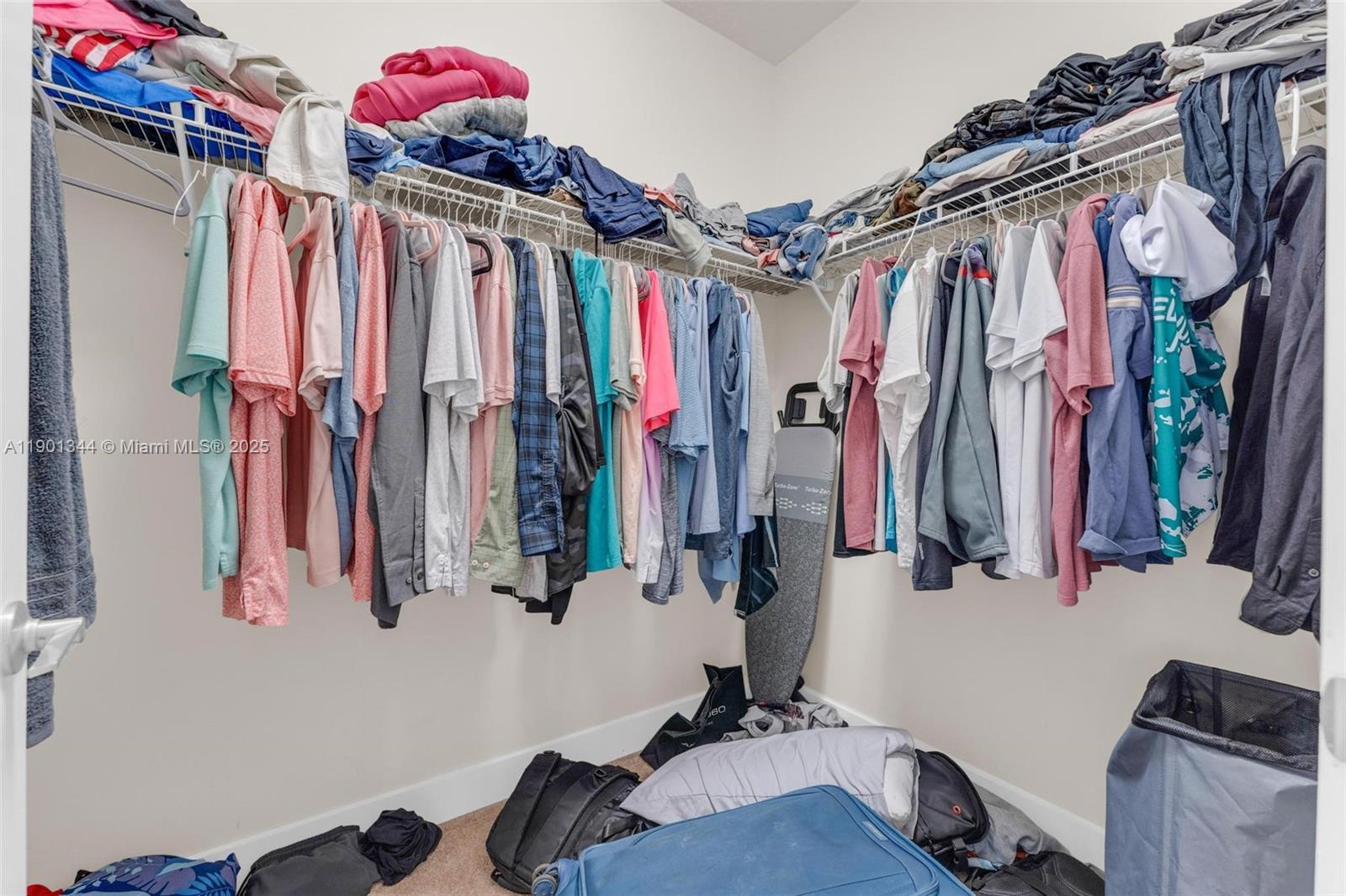 DUNNWOODY LAKE - Residential