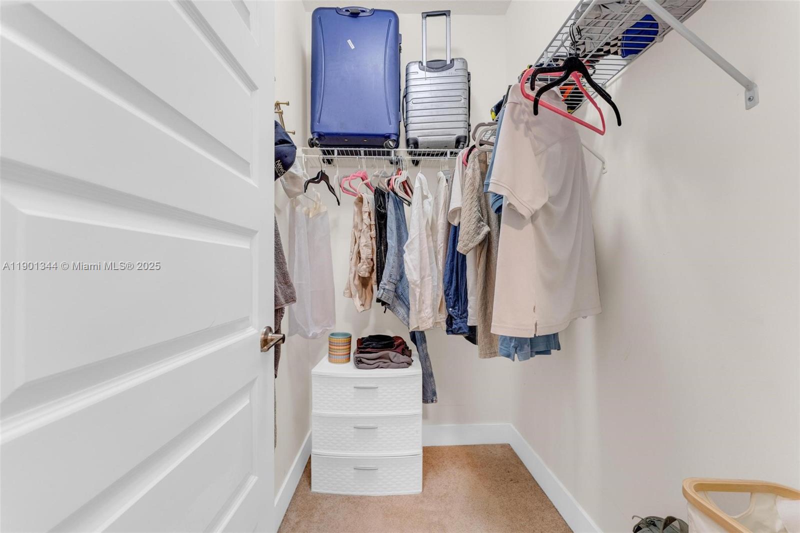 DUNNWOODY LAKE - Residential