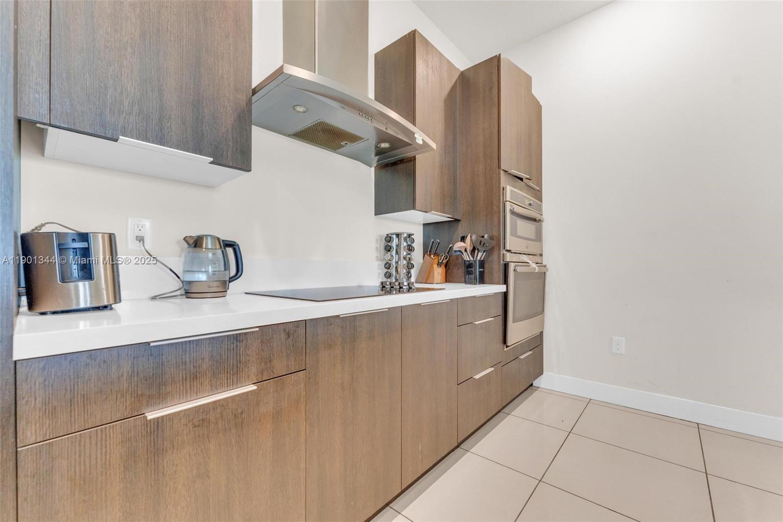 DUNNWOODY LAKE - Residential