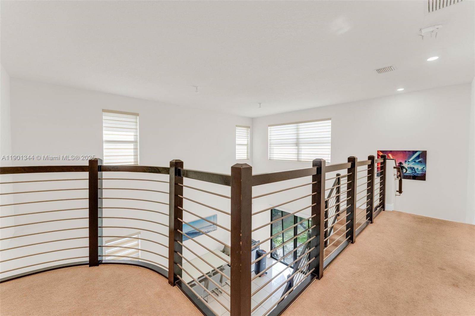 DUNNWOODY LAKE - Residential