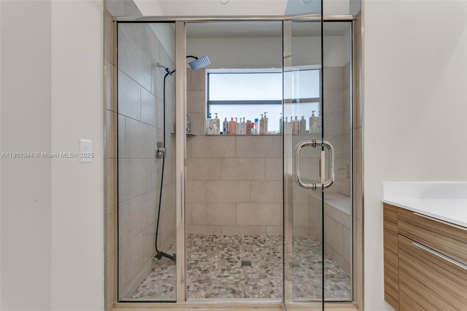 DUNNWOODY LAKE - Residential