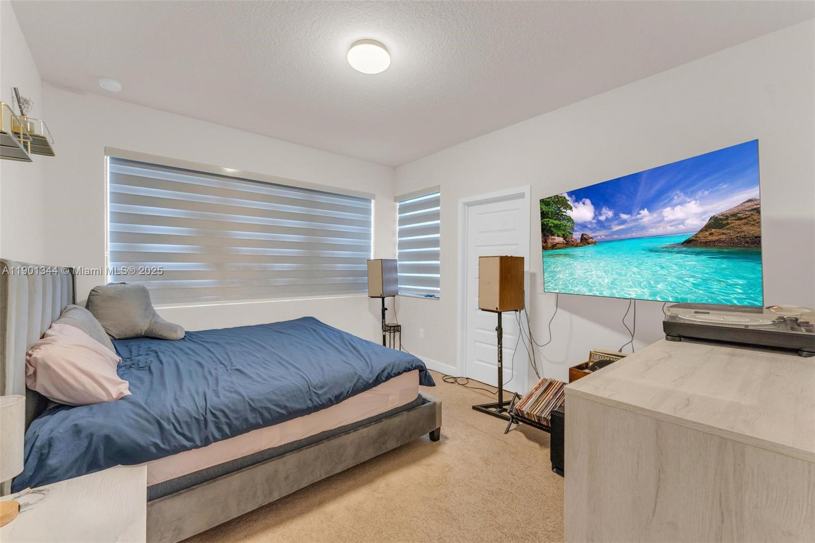 DUNNWOODY LAKE - Residential