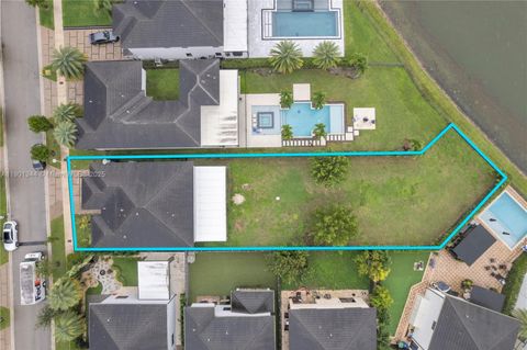 Photo of 8822 NW 161st Ter, Miami Lakes, FL 33018 (MLS # A11901344) Photo of 8822 NW 161st Ter, Miami Lakes, FL 33018 (MLS # A11901344)