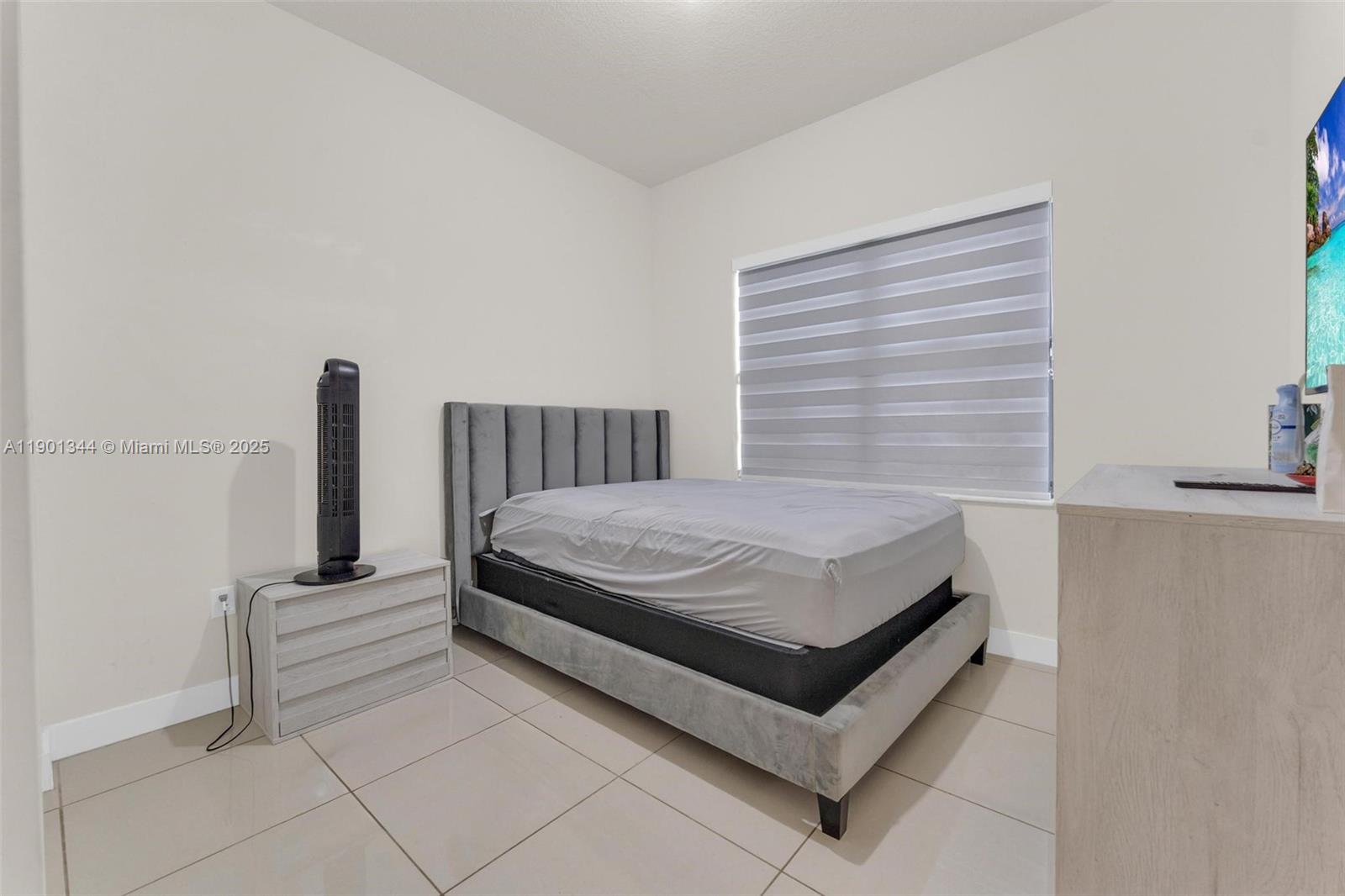 DUNNWOODY LAKE - Residential