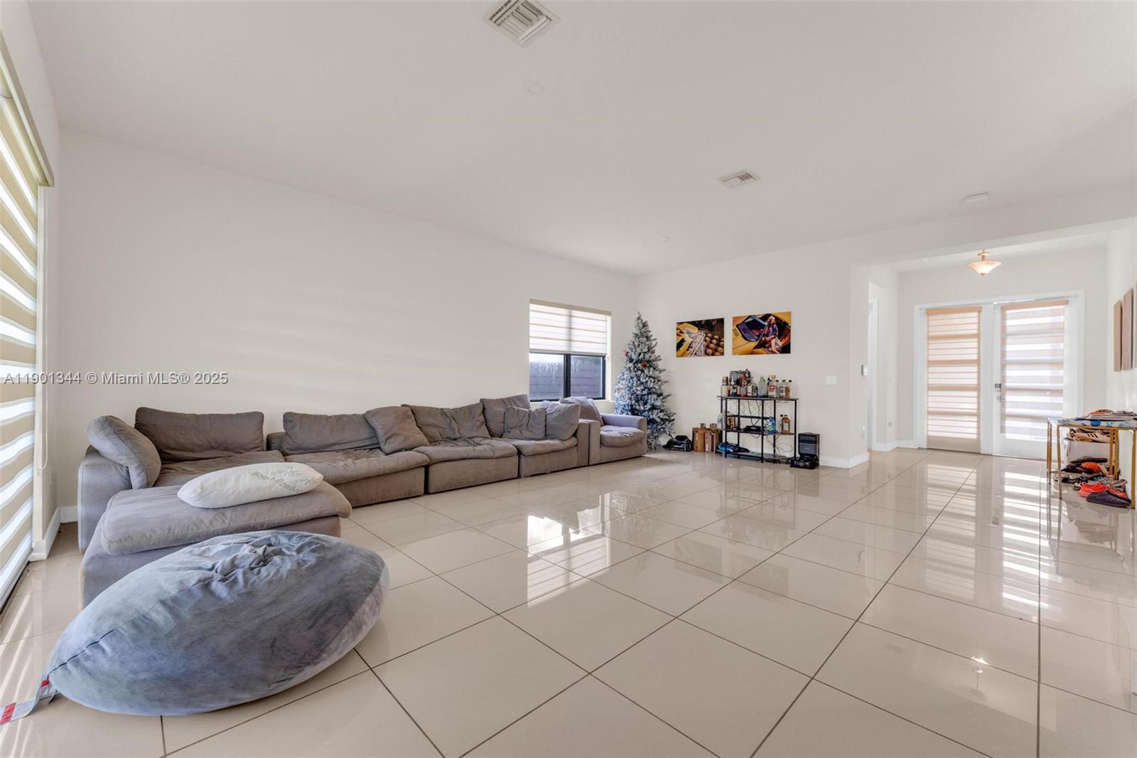 DUNNWOODY LAKE - Residential