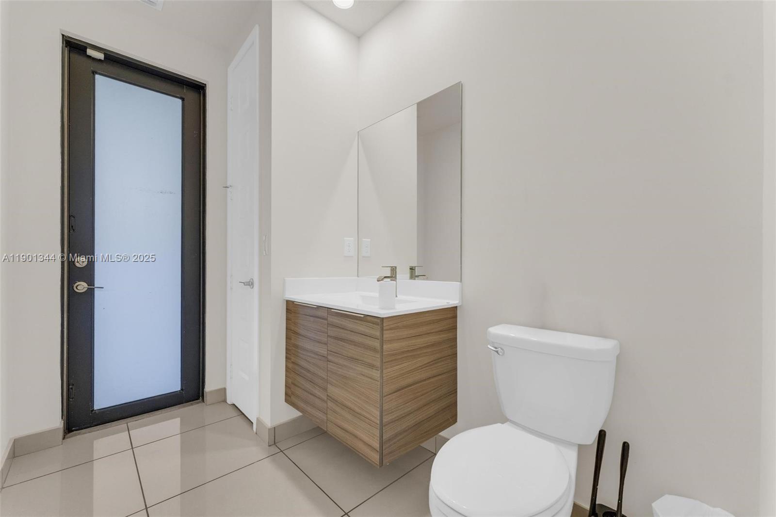 DUNNWOODY LAKE - Residential