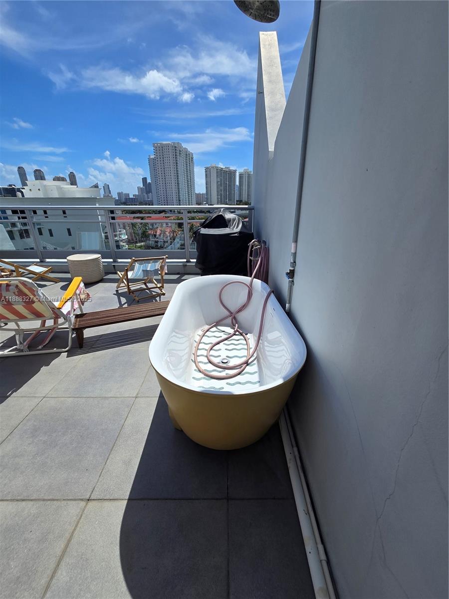 ARTECH RESIDENCES AT AVEN - Residential