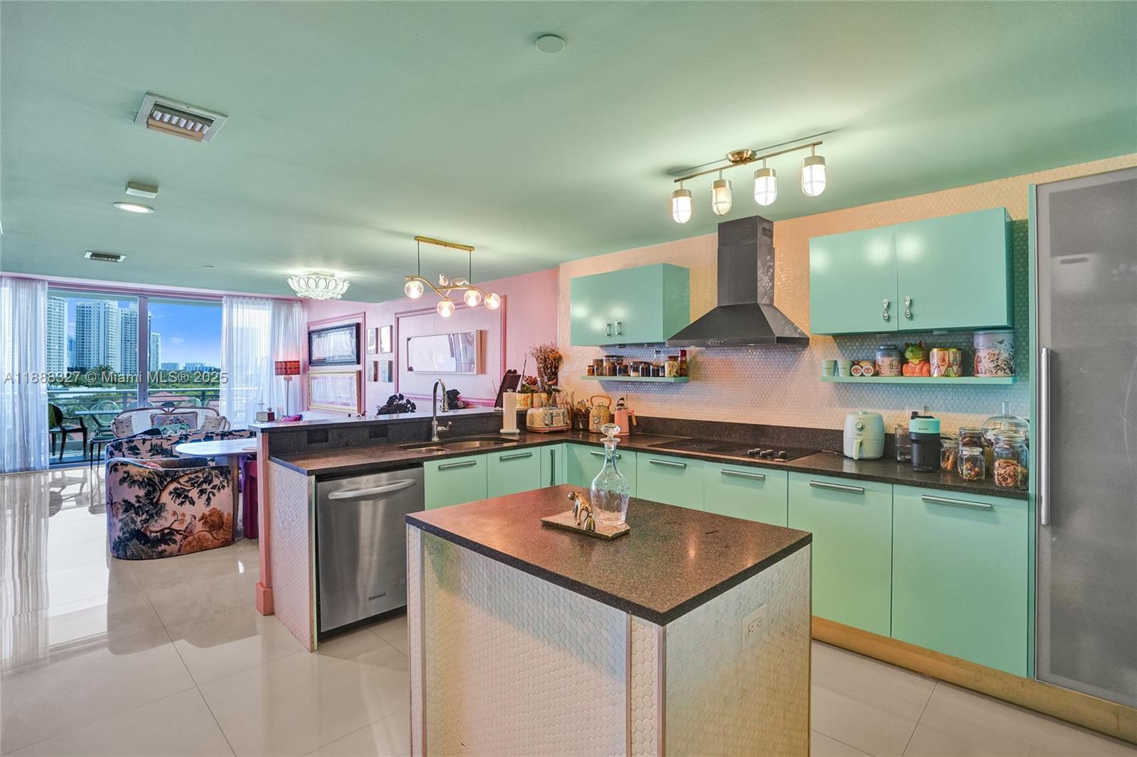 ARTECH RESIDENCES AT AVEN - Residential