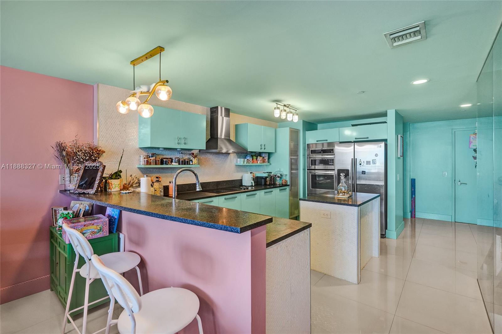 ARTECH RESIDENCES AT AVEN - Residential