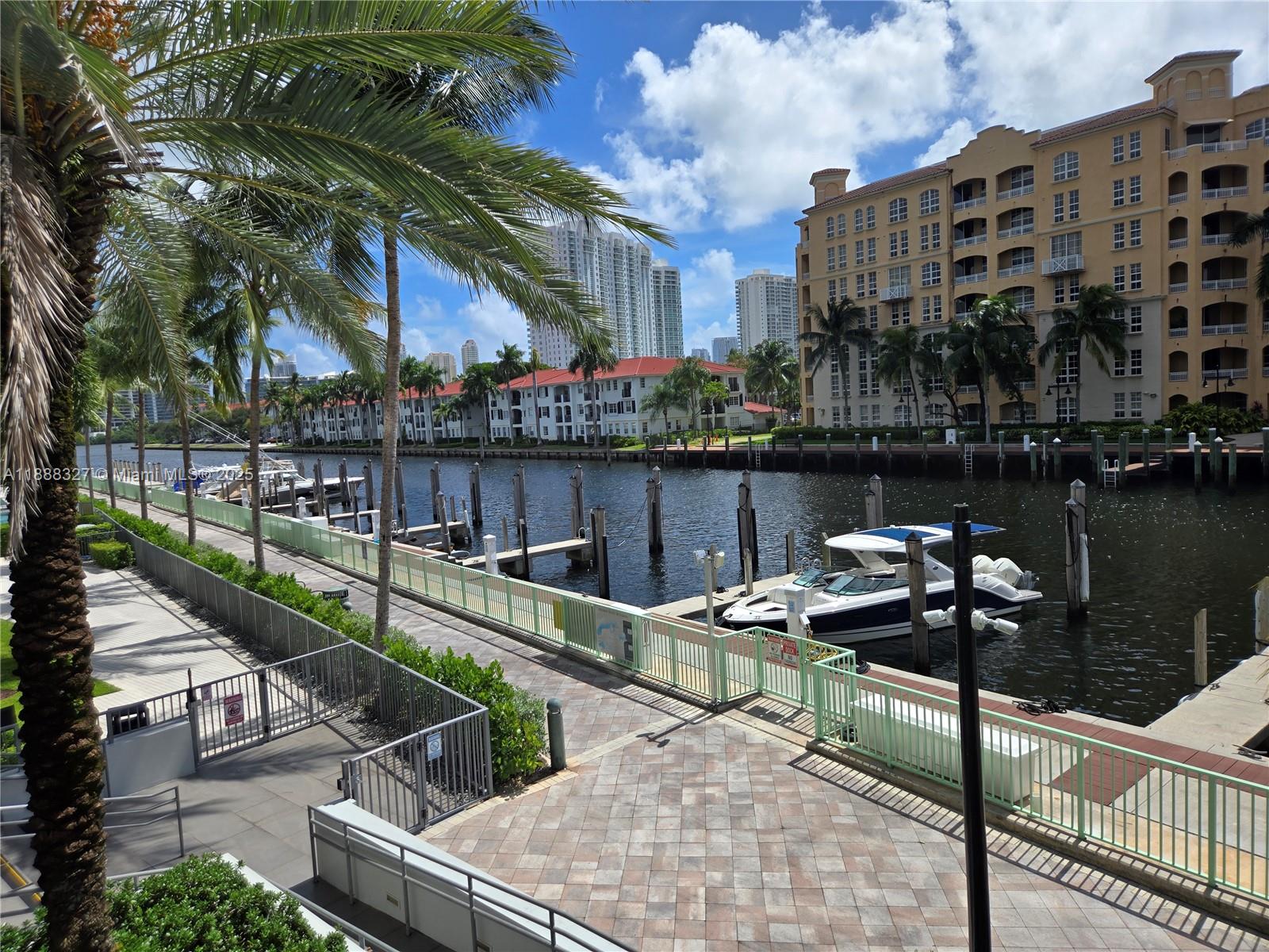 ARTECH RESIDENCES AT AVEN - Residential
