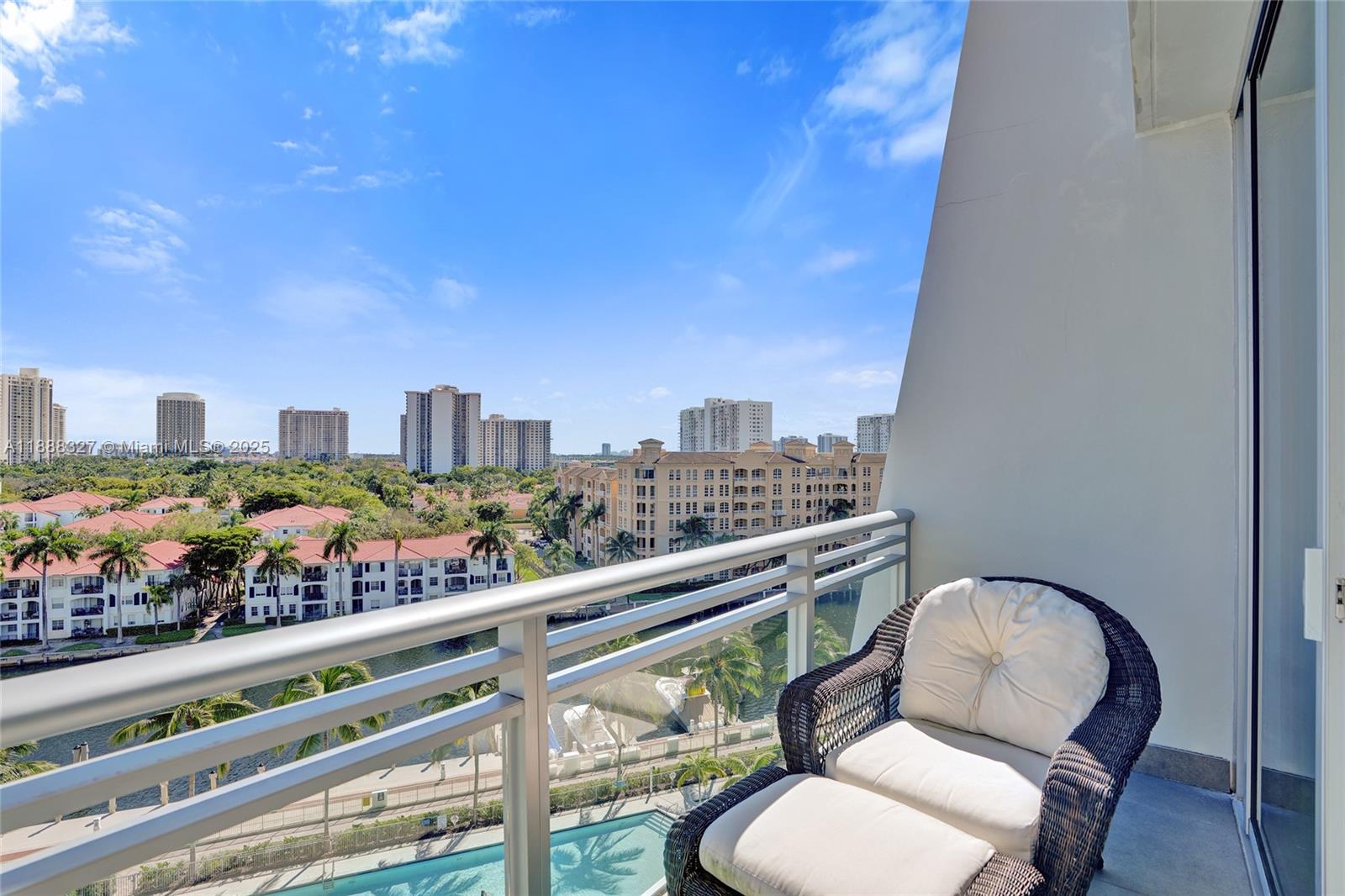 ARTECH RESIDENCES AT AVEN - Residential