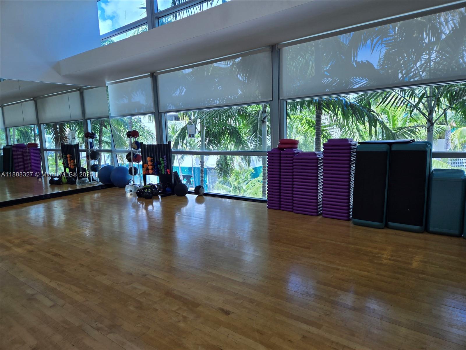 ARTECH RESIDENCES AT AVEN - Residential