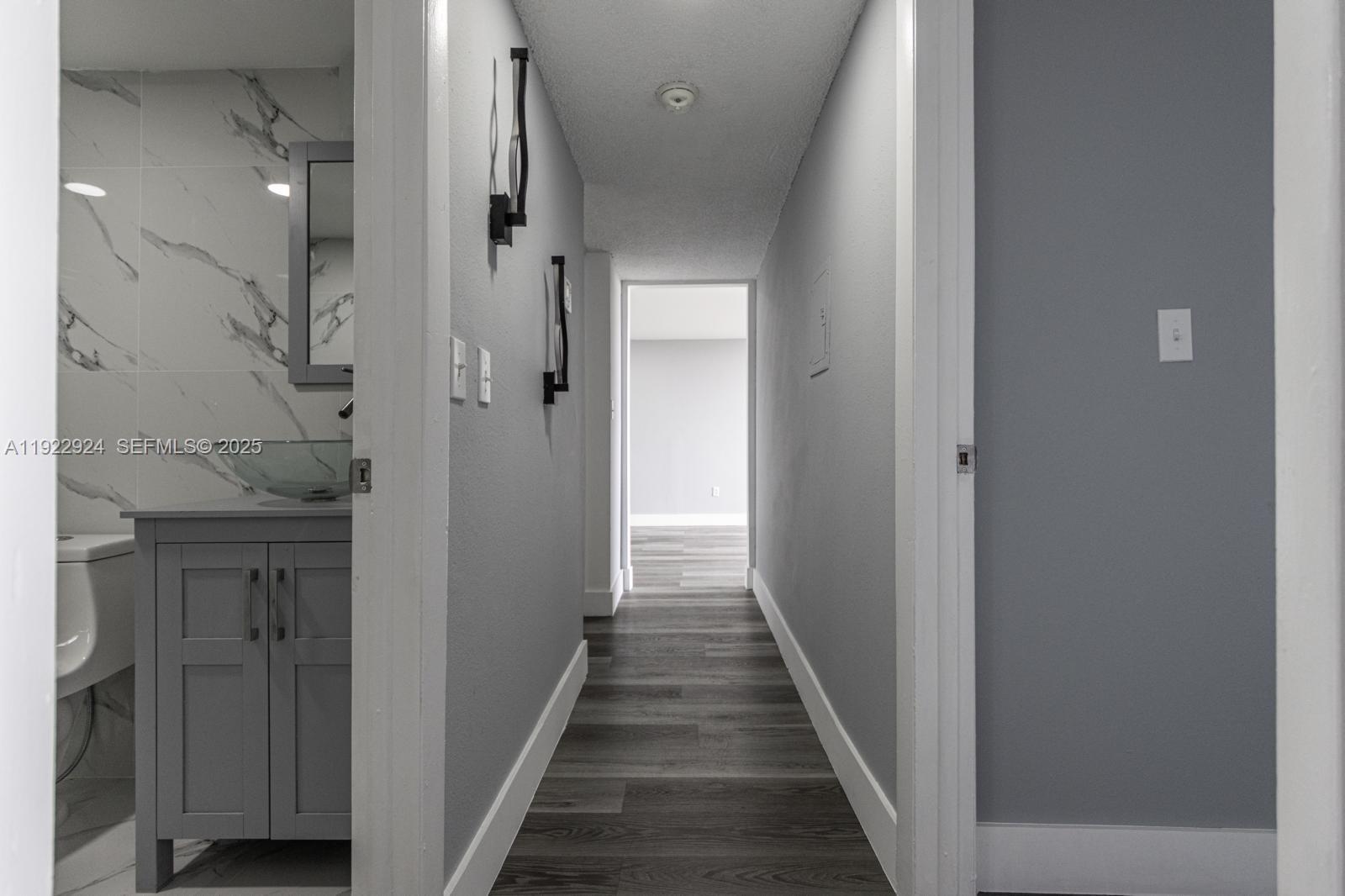 SANDALWOOD CONDO APTS - Residential