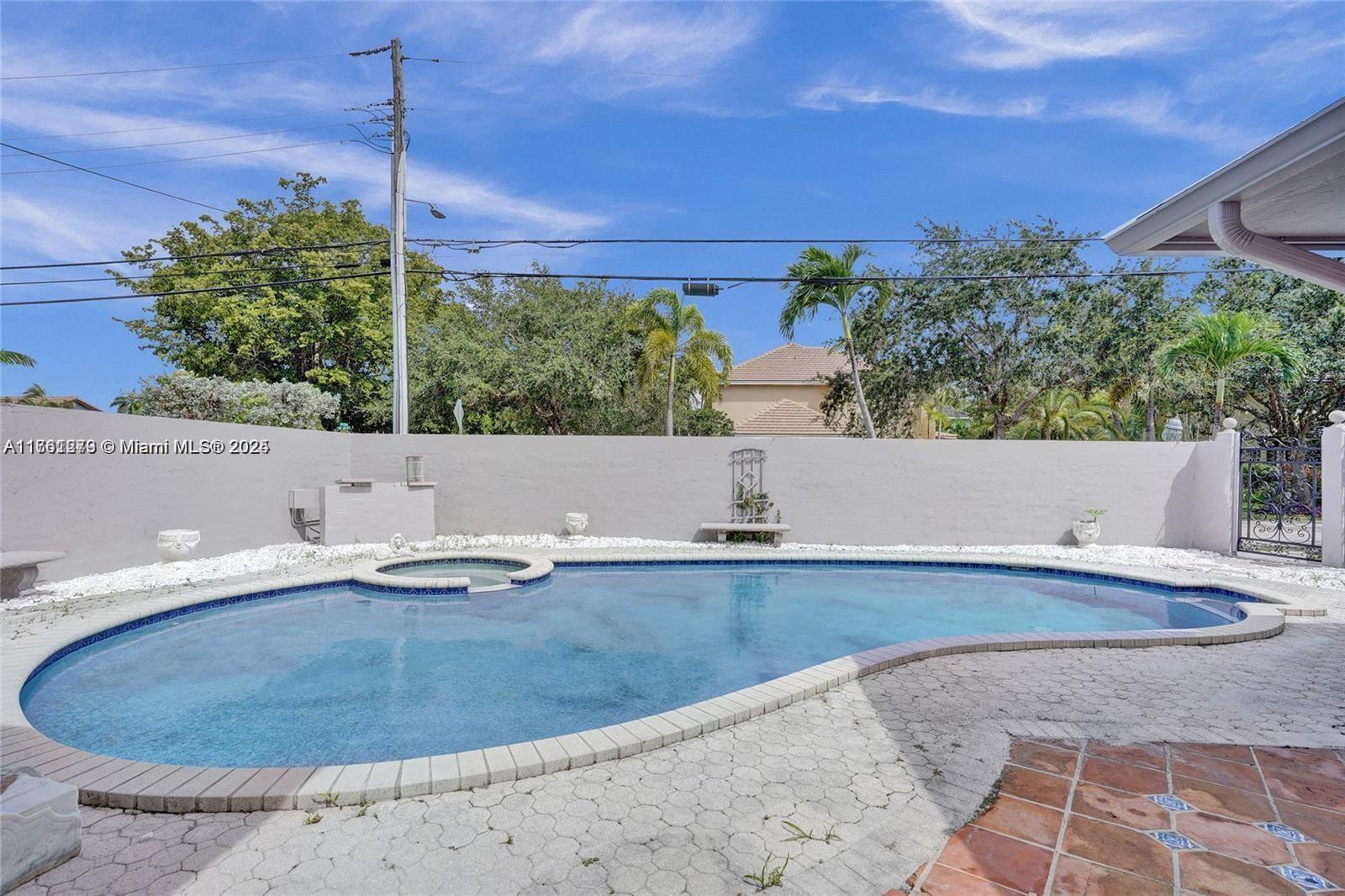 TROPICAL GARDENS AMENDED - Residential Income