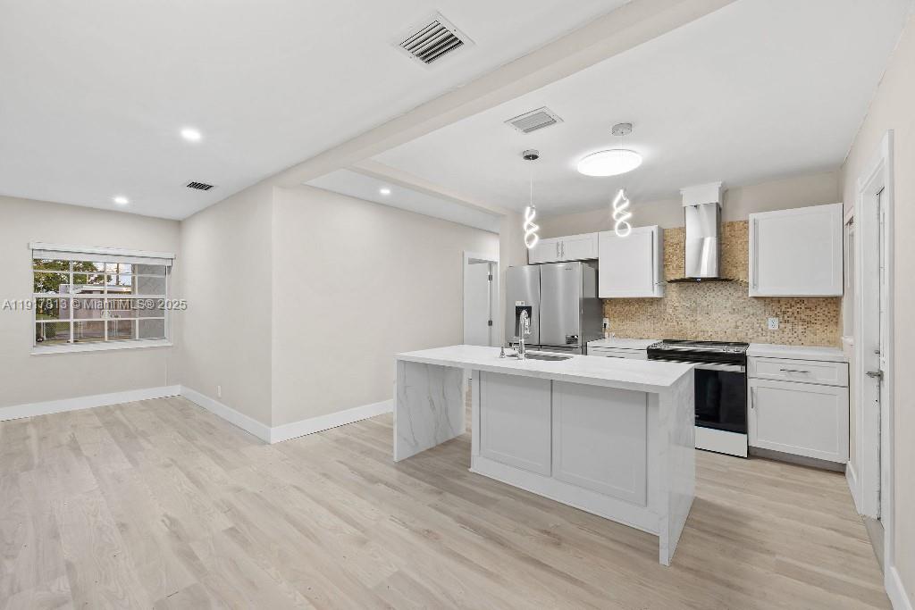 RICHMOND HEIGHTS - Residential