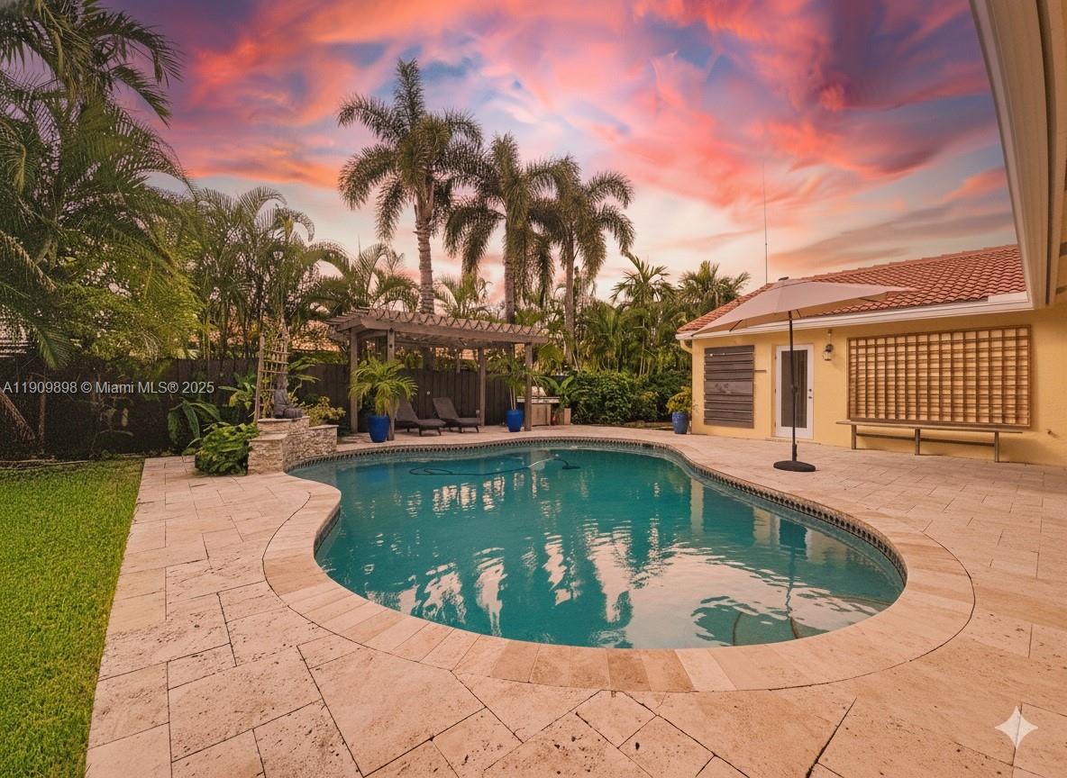 WAVERLY HUNDRED - Residential Lease