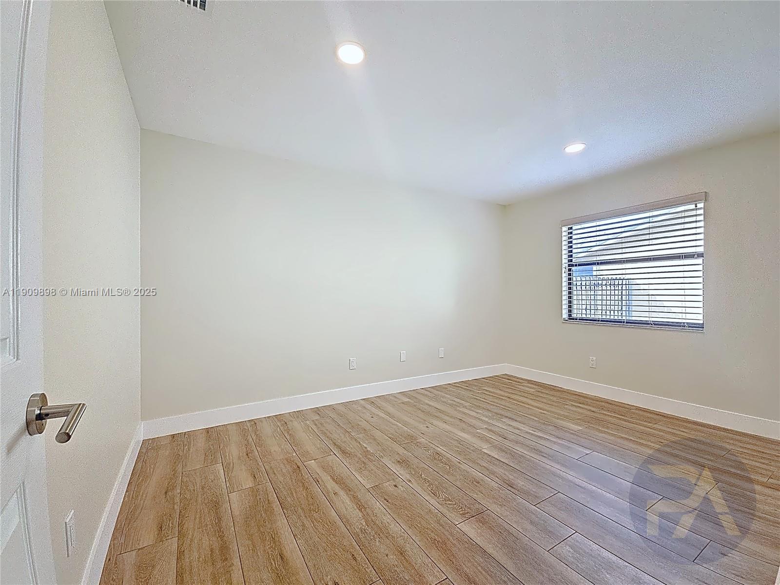 WAVERLY HUNDRED - Residential Lease