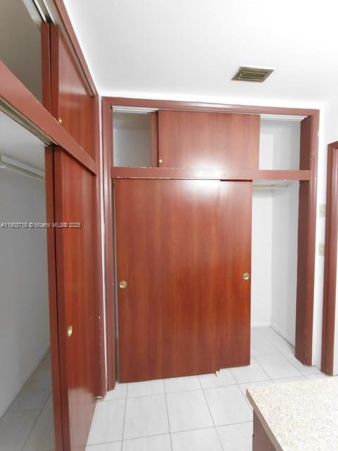 HOLLYWOOD HILLS AMEN PLAT - Residential Lease